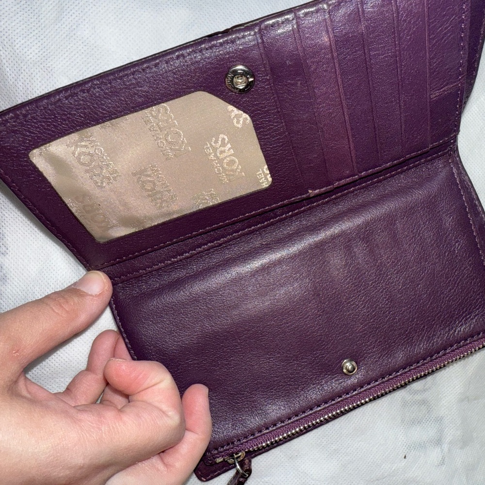 Michael Kors hobo/wallet bundle - Picture 16 of 16